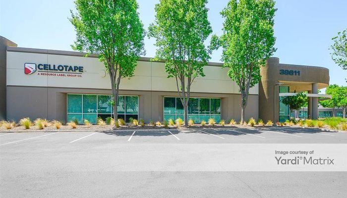 Warehouse Space for Rent at 39660-39684 Eureka Dr - Bldg D Newark, CA 94560 - #2