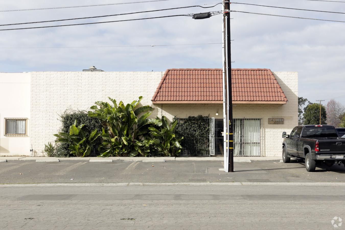 420 Friendly Commercial Space with Yard photo 4