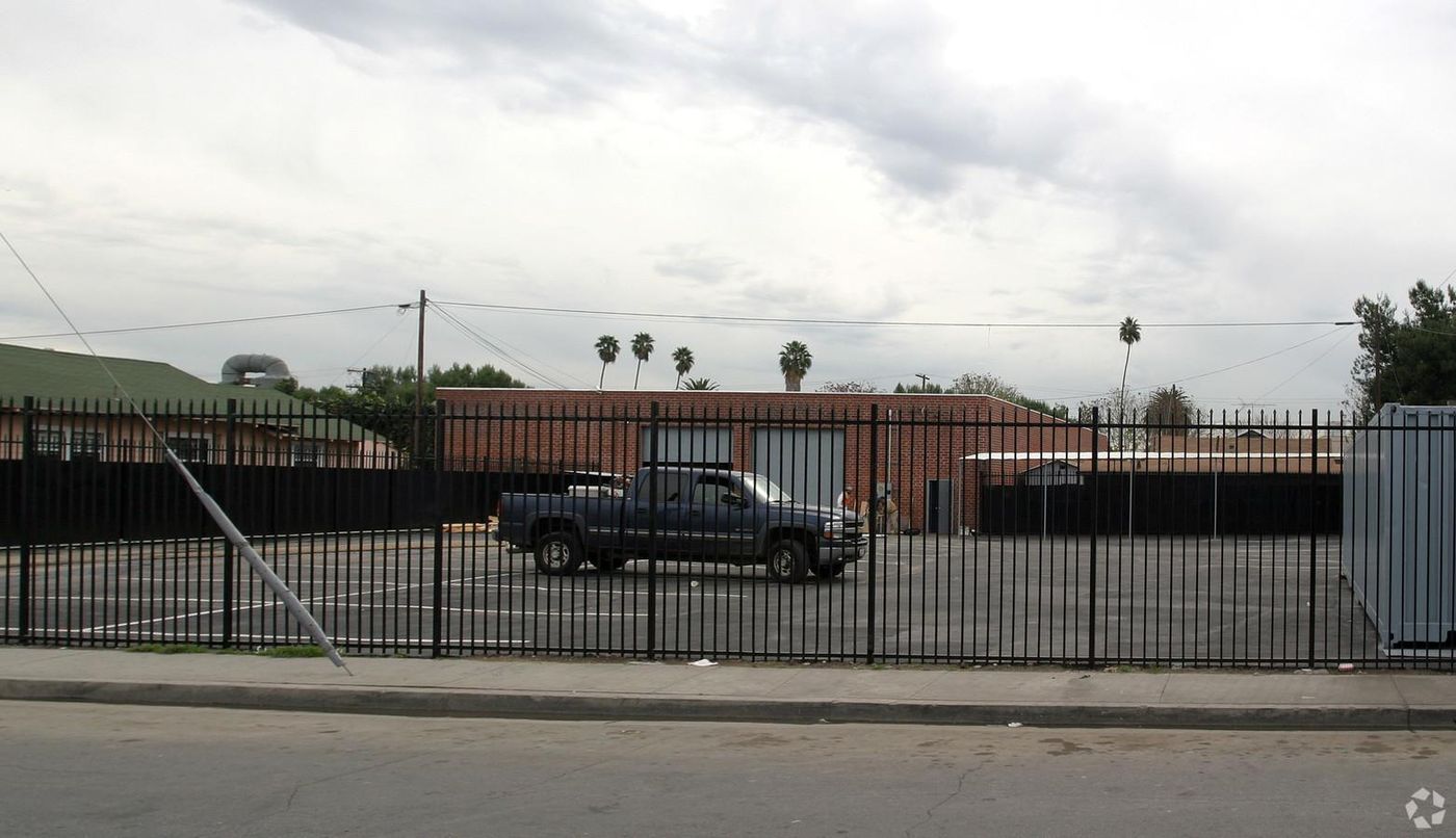 Industrial Property For Sale photo 1