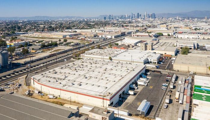 Warehouse Space for Rent at 5200 S Alameda St Vernon, CA 90058 - #1