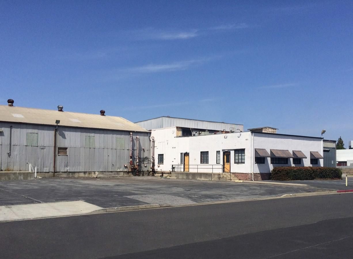 Industrial Property For Lease photo 4