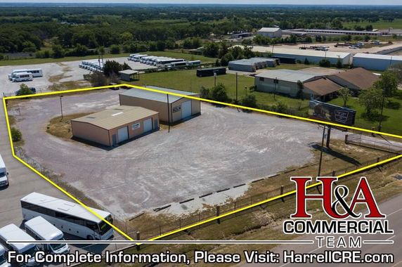 4,400 SF of Office Warehouse Space off I-35 6368 Old Dallas Rd