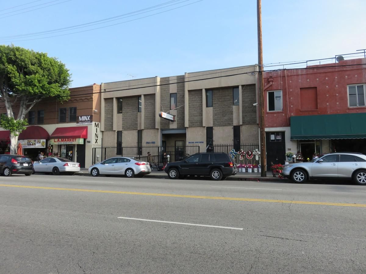 San Pedro & 8th St photo 3