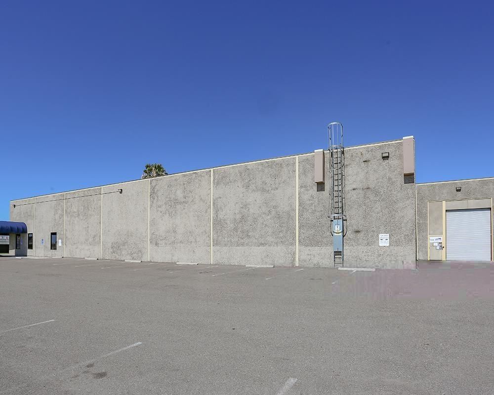 8835 Balboa Ave. photo 4