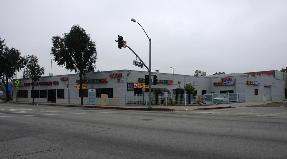 4300 San Fernando Road