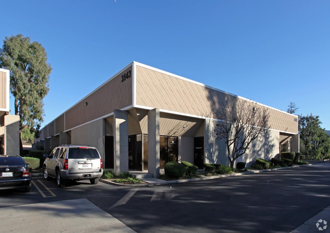 Bldg 7 photo 2