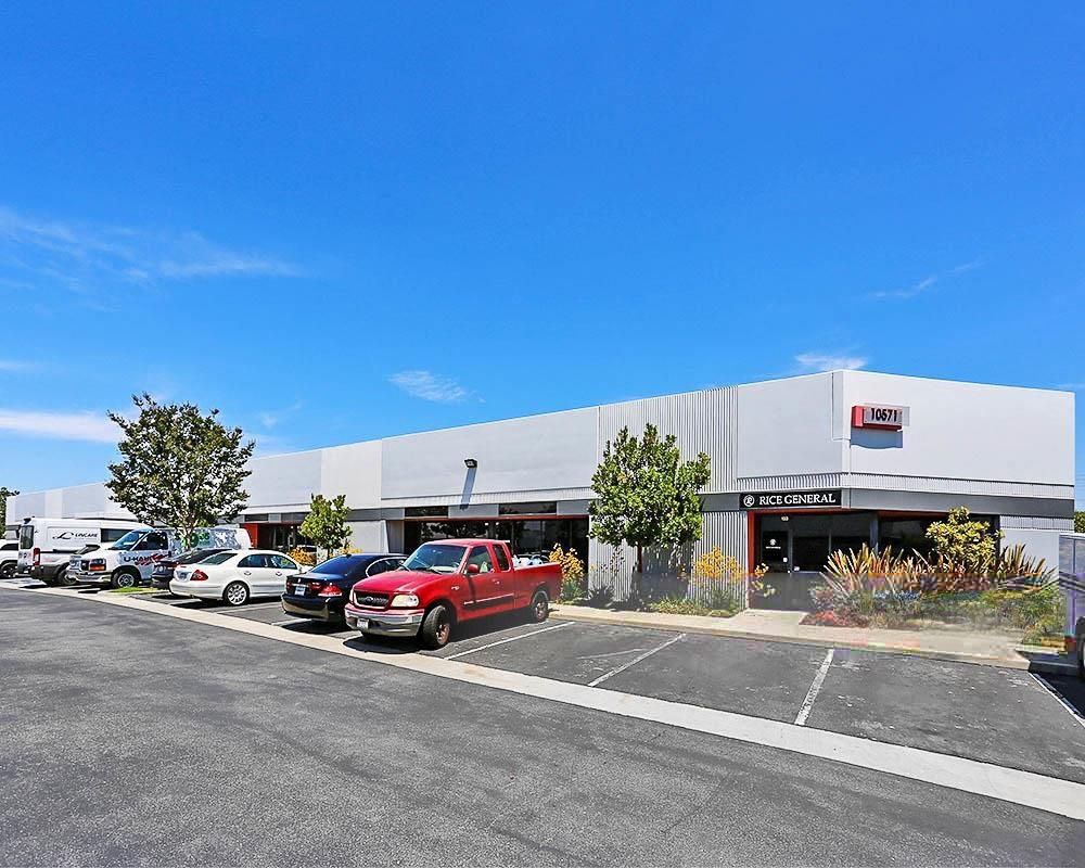Los Alamitos Corporate Center - 10541, 10542, 10571, 10572, 10601, 10611, 10621 & 10641 Calle Lee photo 3