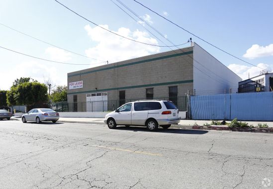 Multiple Spaces Property For Lease