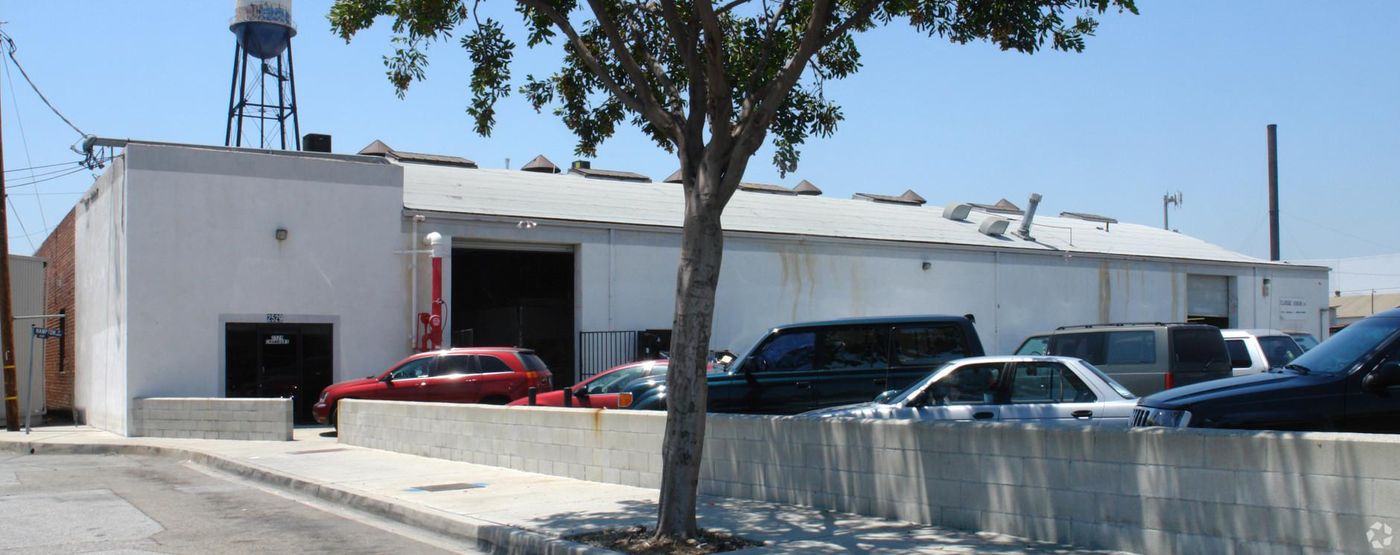 Industrial Property For Lease photo 4