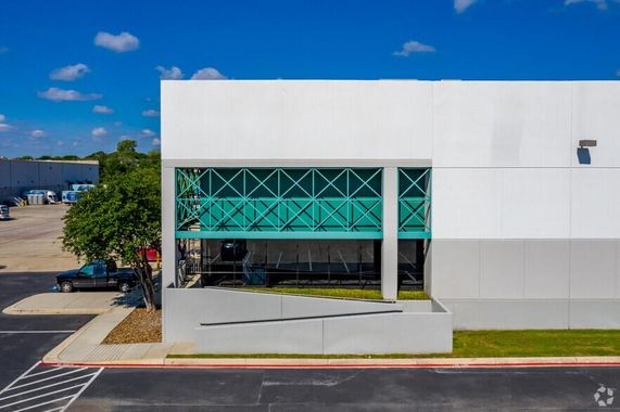 Building 6 4848 Perrin Crk