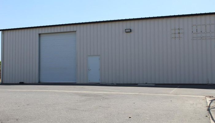 Warehouse Space for Rent at 5221 Gilmore Ave Bakersfield, CA 93308 - #4