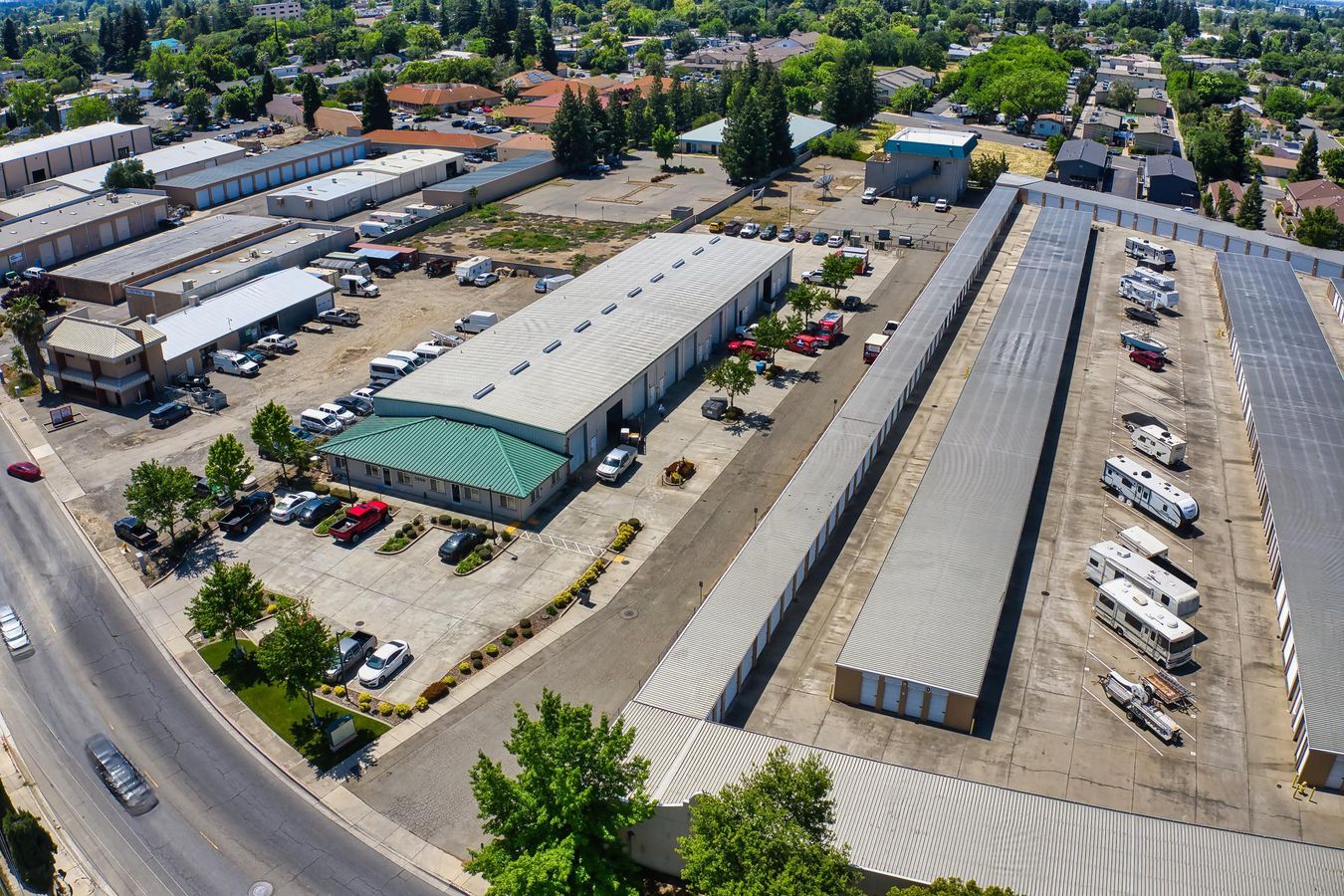1250 Market Warehouse photo 2