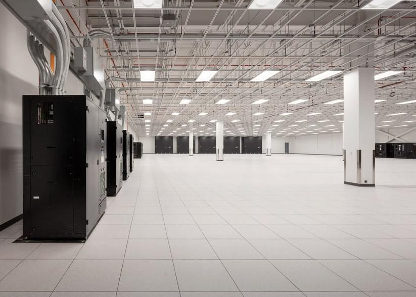 DFW VII Data Center Phase I 1813 Lookout Dr photo 4