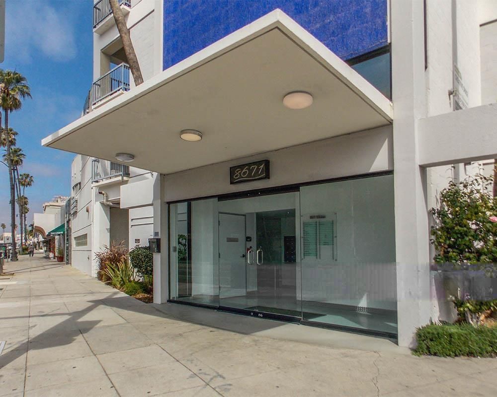 8671 Wilshire Blvd photo 4