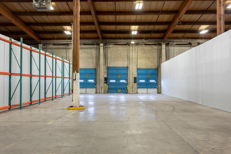 ReadySpaces Northridge