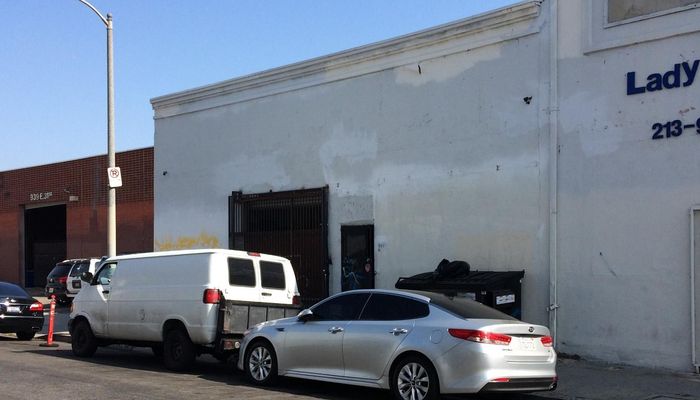 Warehouse Space for Sale at 943-945 E 31st St Los Angeles, CA 90011 - #1