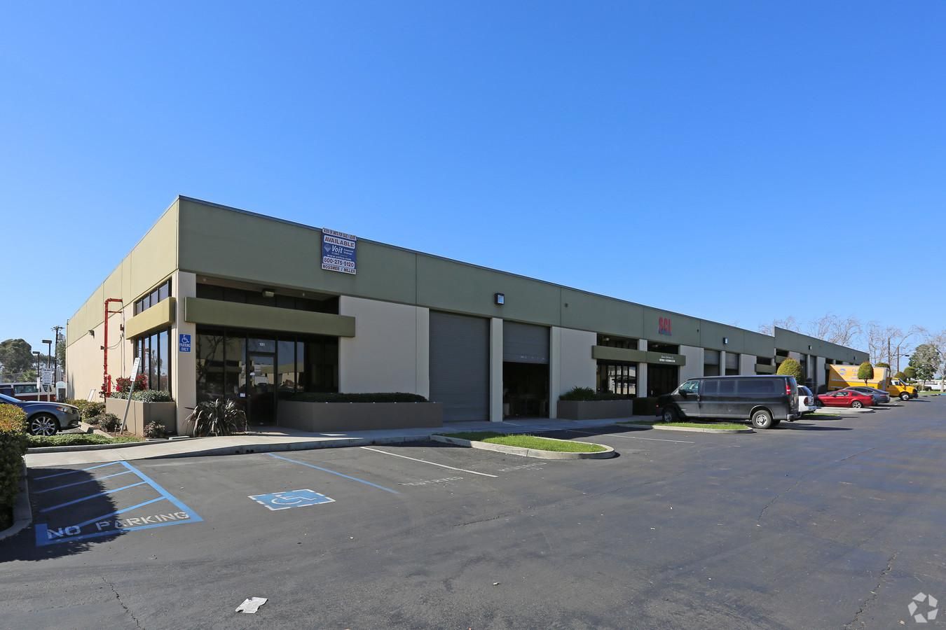 Chula Vista Green Zone Warehouse photo 2