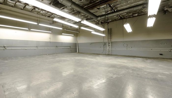 Warehouse Space for Sale at 2814 Aiello Dr San Jose, CA 95111 - #16