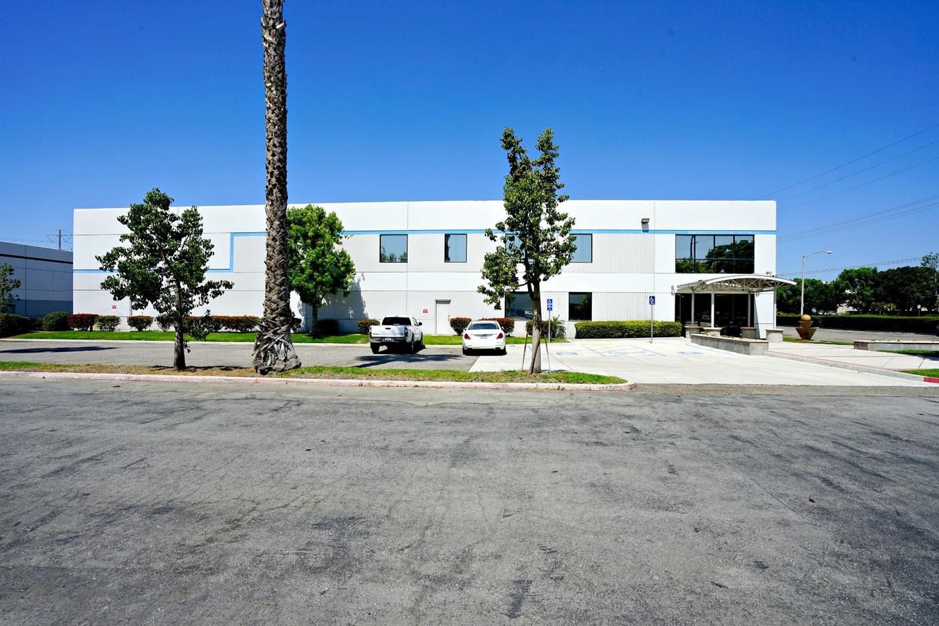 Bldg 1 photo 2