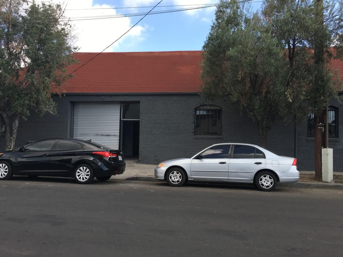 Flex Property For Lease photo 3