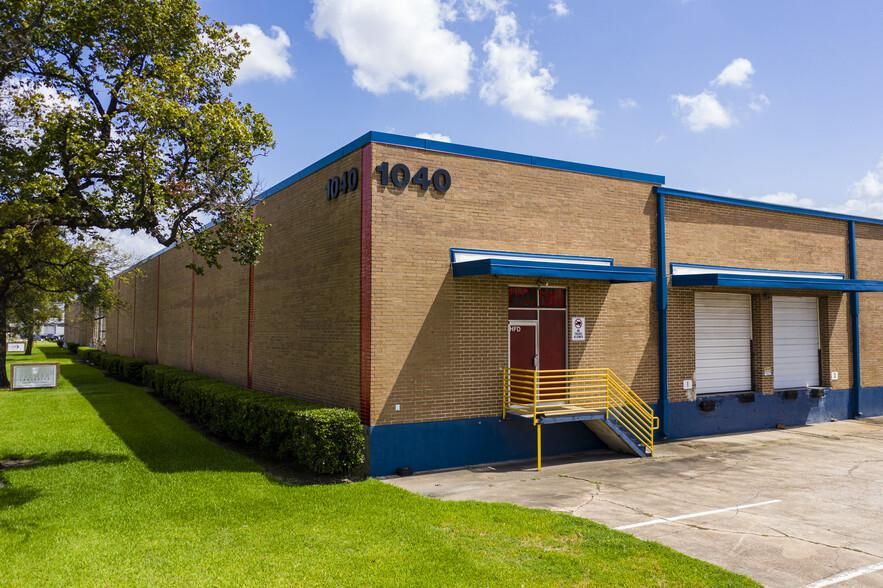 Bldg 2 1040 Lockwood Dr photo 2