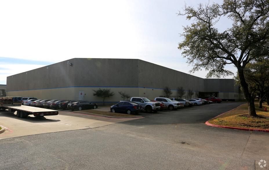 Prologis Valwood 17 2161 Hutton Dr photo 4