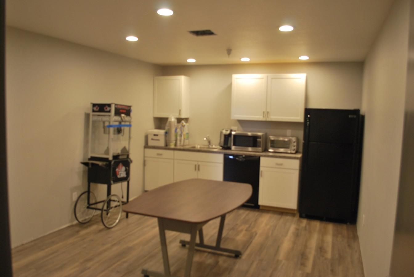 Office/Flex Property photo 4