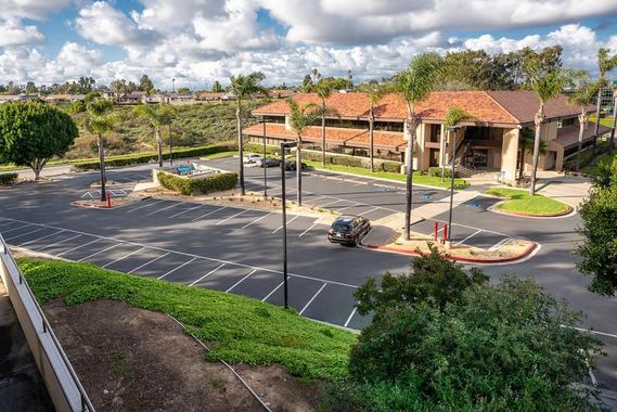 One Governor Park 6390 Greenwich Dr