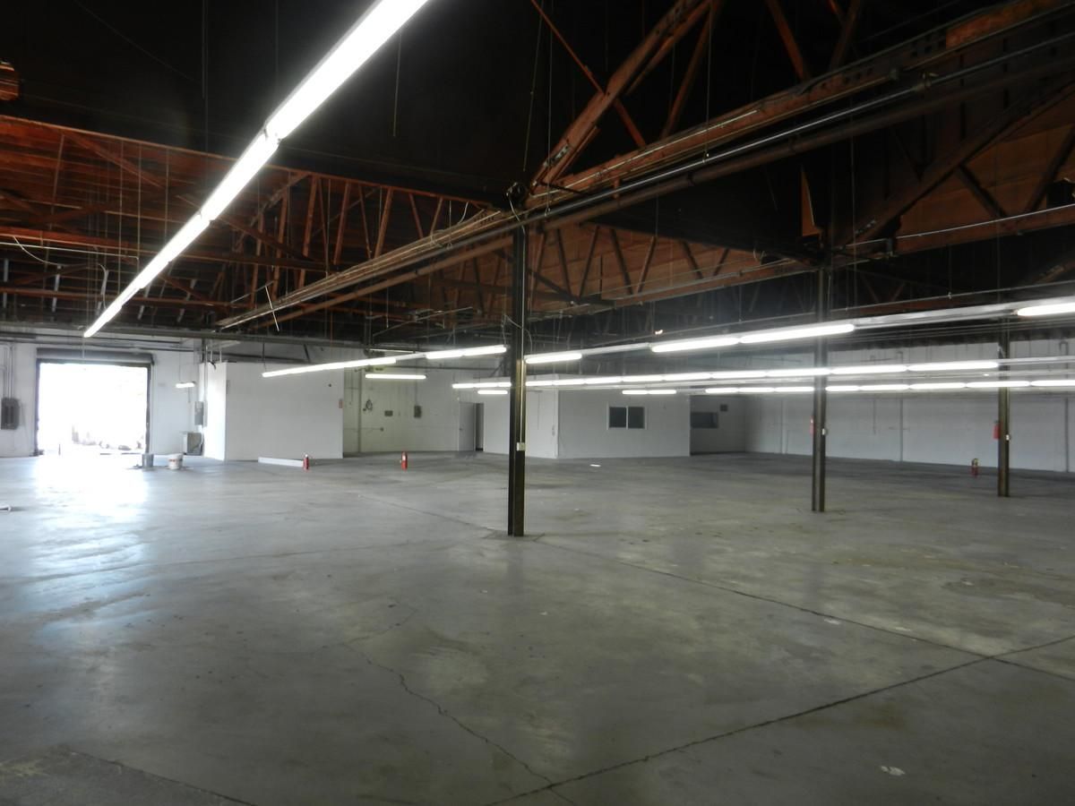 Industrial Property For Lease photo 1