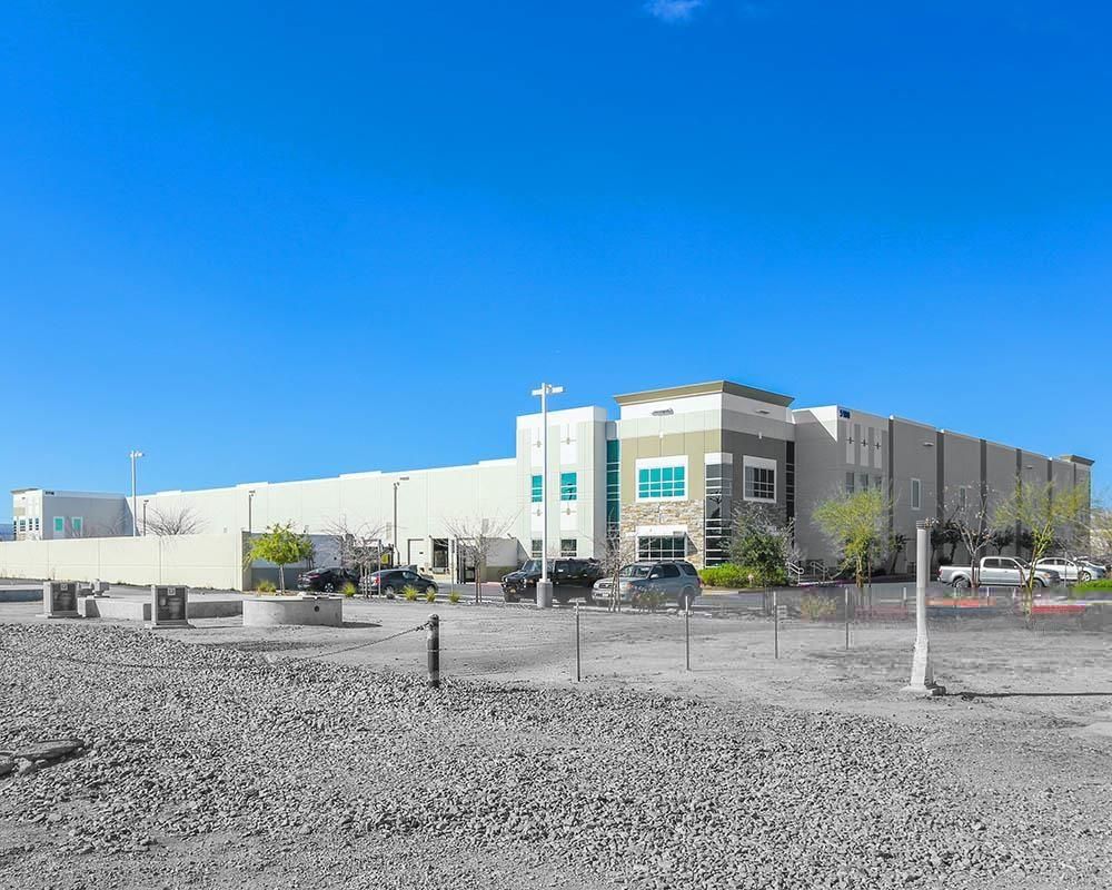 5100-5110 Western Way photo 2