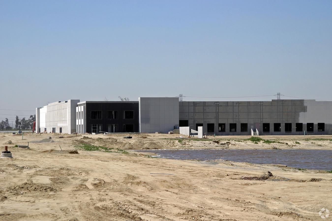 Bldg C photo 4