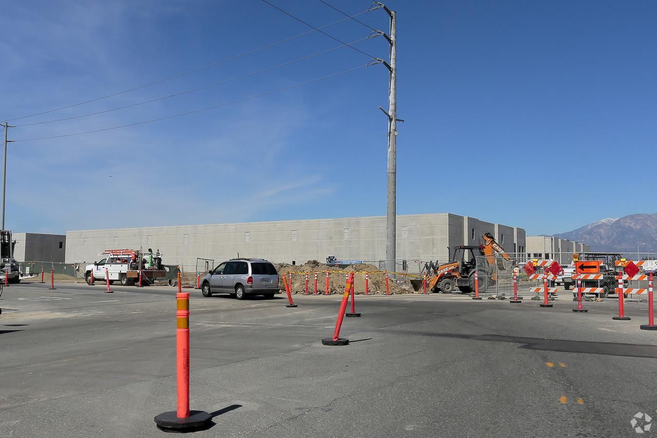 Bldg 8 photo 1