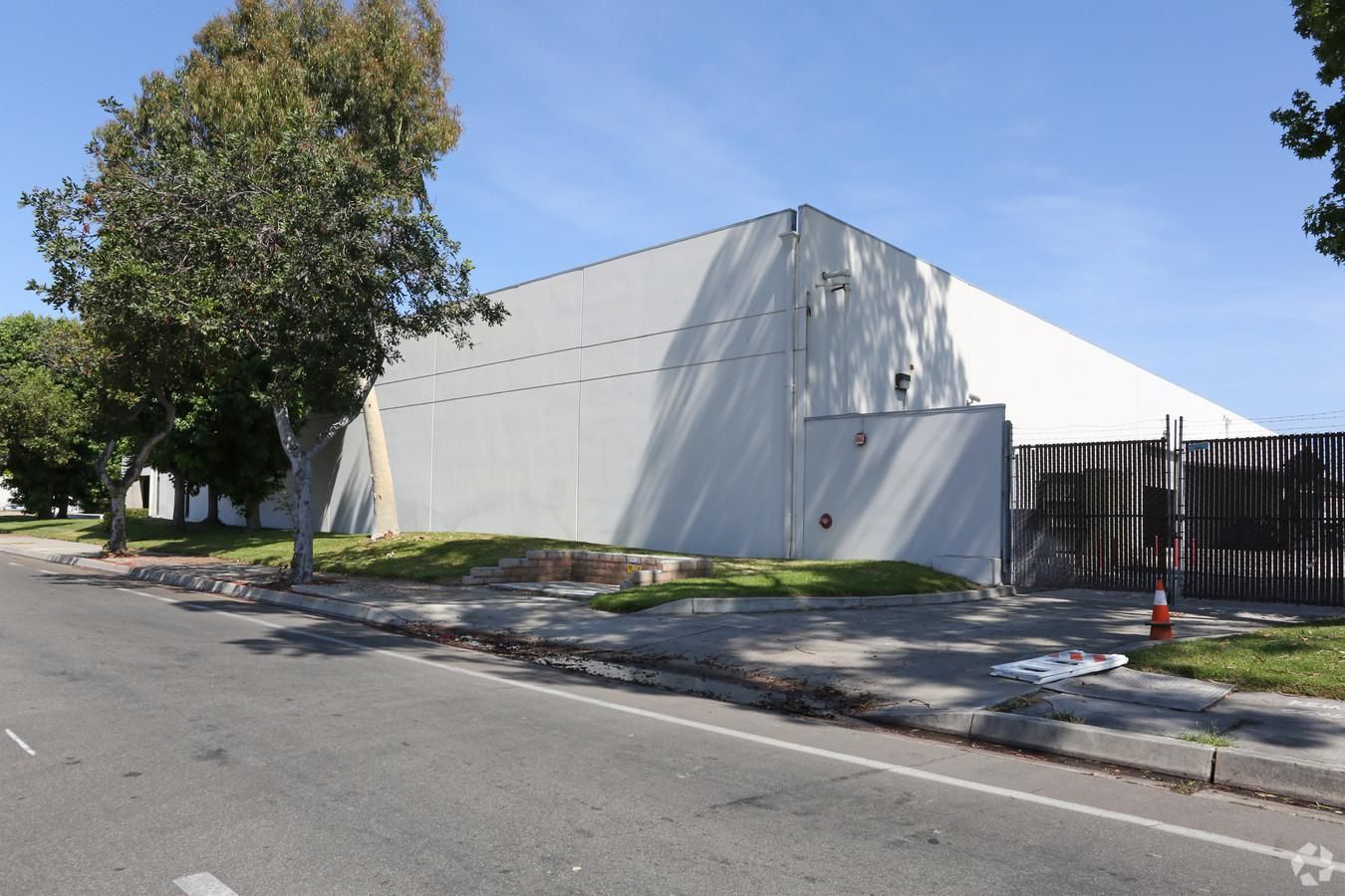 Industrial Property For Lease photo 4