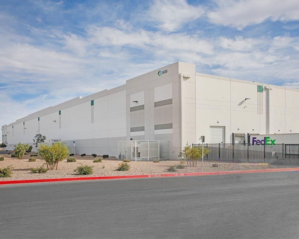 Prologis I-15 Speedway Logistics Center 1 photo 4