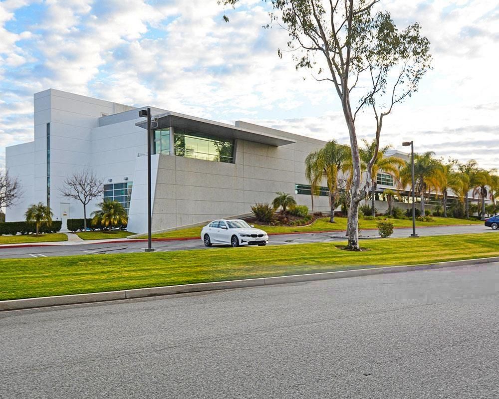 2201 Corporate Center Drive photo 2
