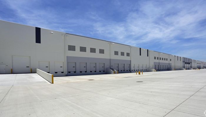 Warehouse Space for Rent at 6207 Cajon Blvd San Bernardino, CA 92407 - #4