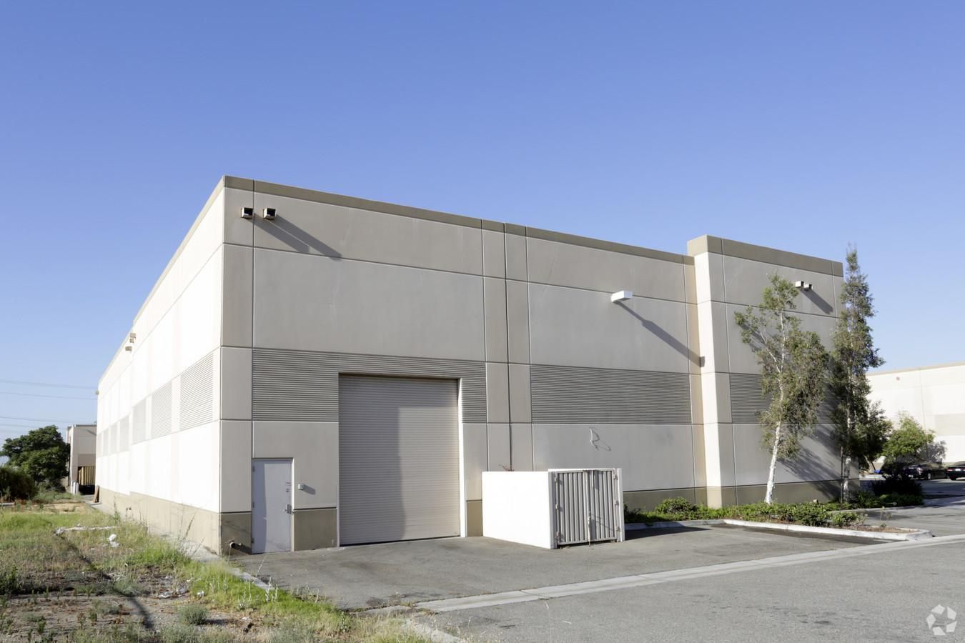 Building 5 photo 2