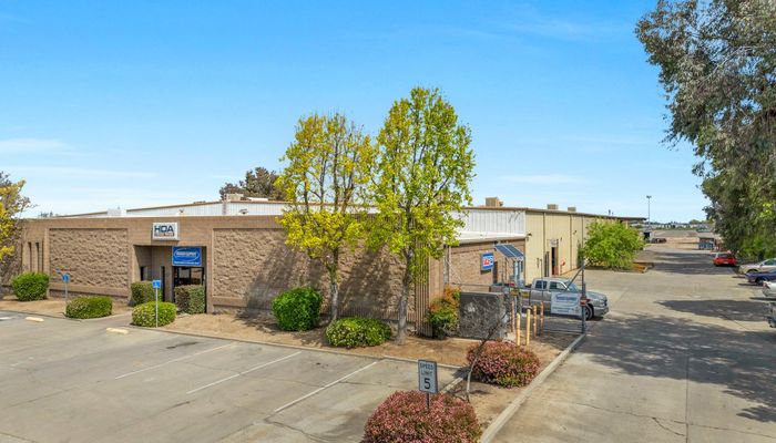 Warehouse Space for Rent at 2645 S Chestnut Ave Fresno, CA 93725 - #7