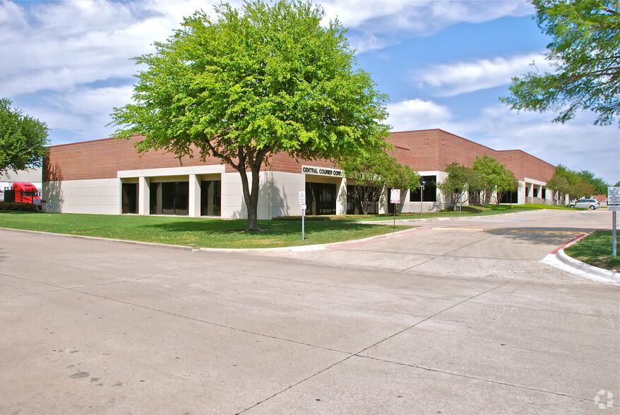 Bldg 10 12048-12092 Forestgate Dr photo 4