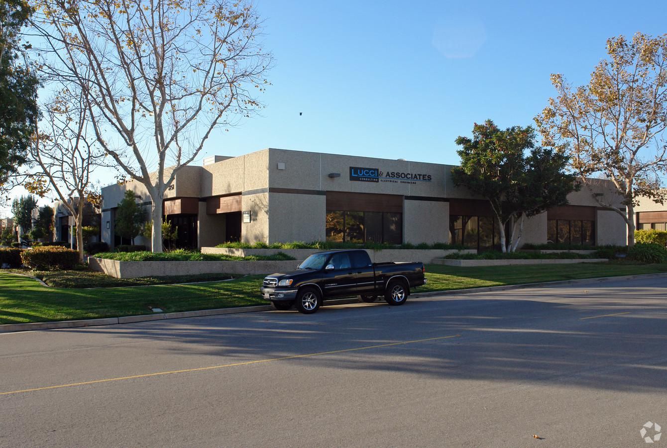 Bldg 5 photo 1