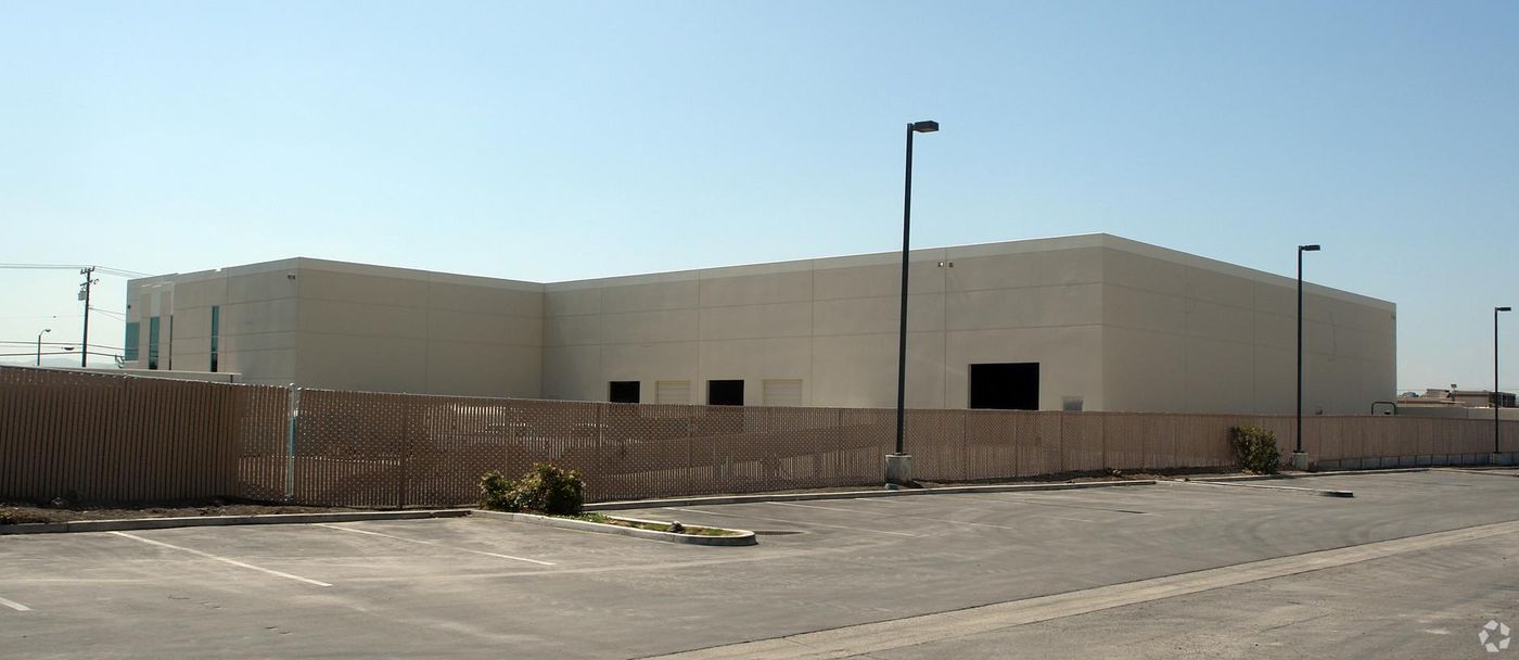 Building 1 photo 2