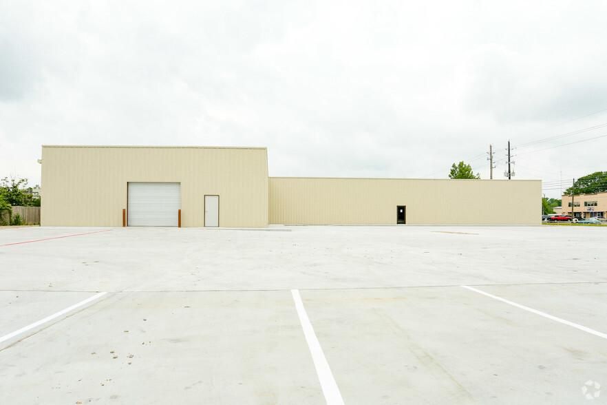 11900 Bammel North Houston Rd photo 2