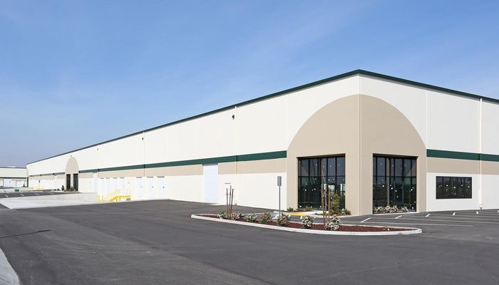 Warehouse Space for Rent at 4485 S Minnewawa Ave Fresno, CA 93725 - #7