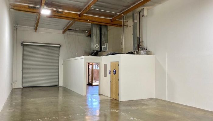 Warehouse Space for Rent at 18320-18330 Oxnard St Tarzana, CA 91356 - #2