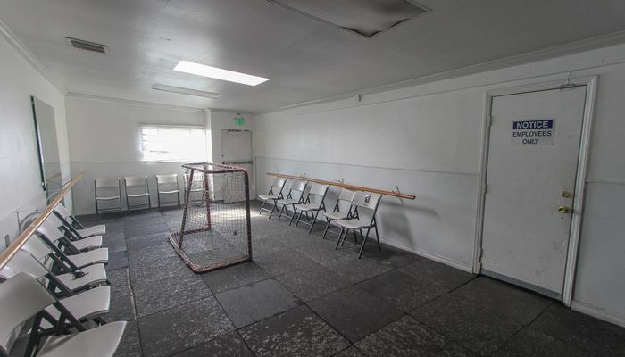 Warehouse Space for Sale at 14318 Calvert St Van Nuys, CA 91401 - #12