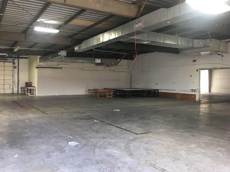 Bldg 400 7311 Galveston Rd photo 4