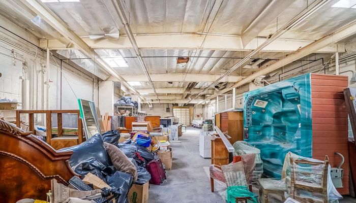 Warehouse Space for Sale at 10919-10929 Vanowen St North Hollywood, CA 91605 - #20