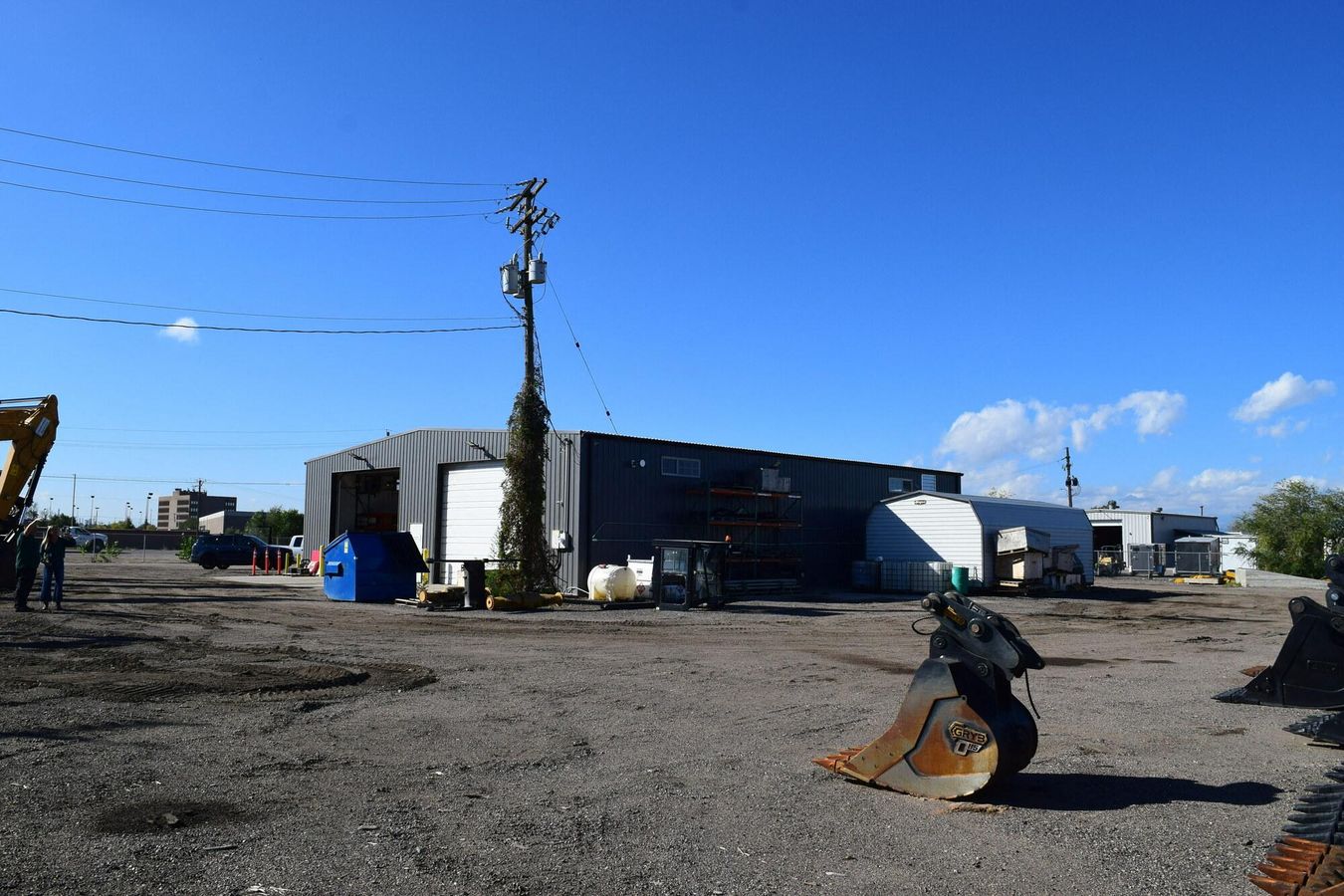 5,571 SF warehouse building on 55,000 SF lot photo 2