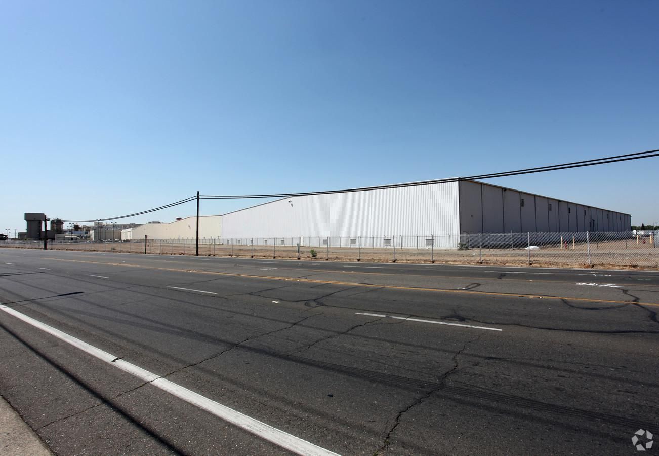 Capital Commerce Center 22 photo 4