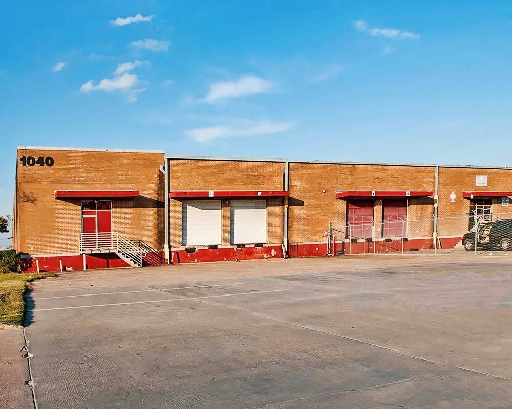1040 Lockwood Drive photo 4